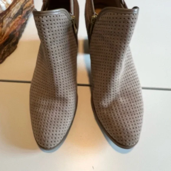 Franco Sarto boots 🥾 - Picture 7 of 10